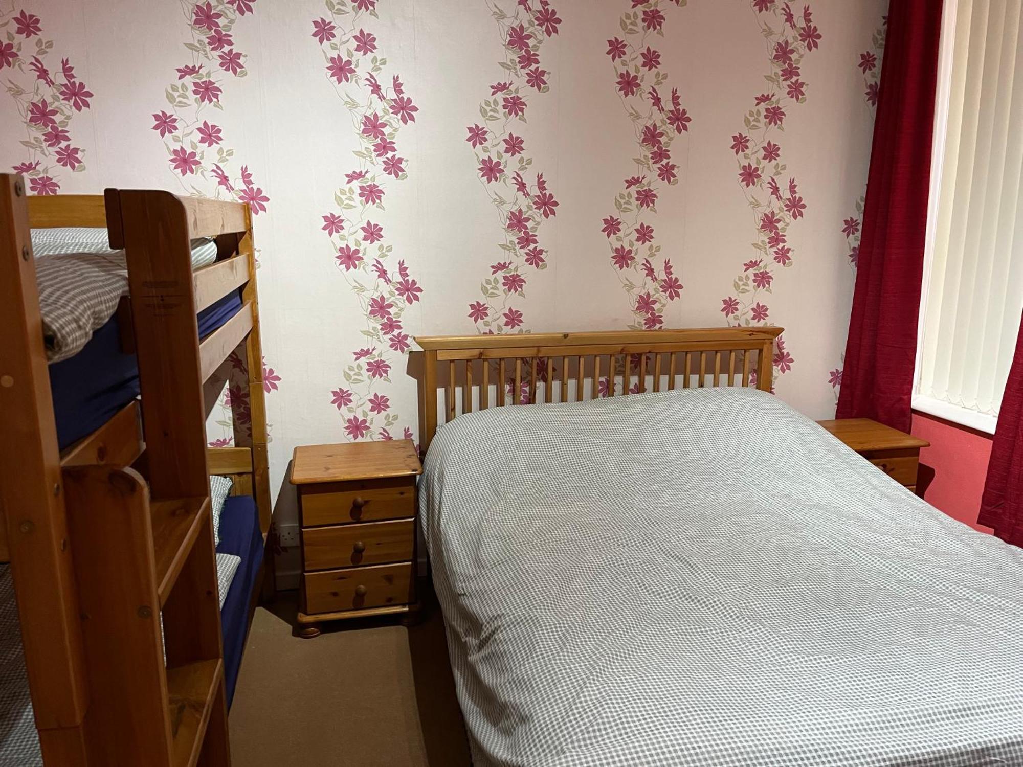 Apartment Lindisfarne - Families & Couples Only Blackpool